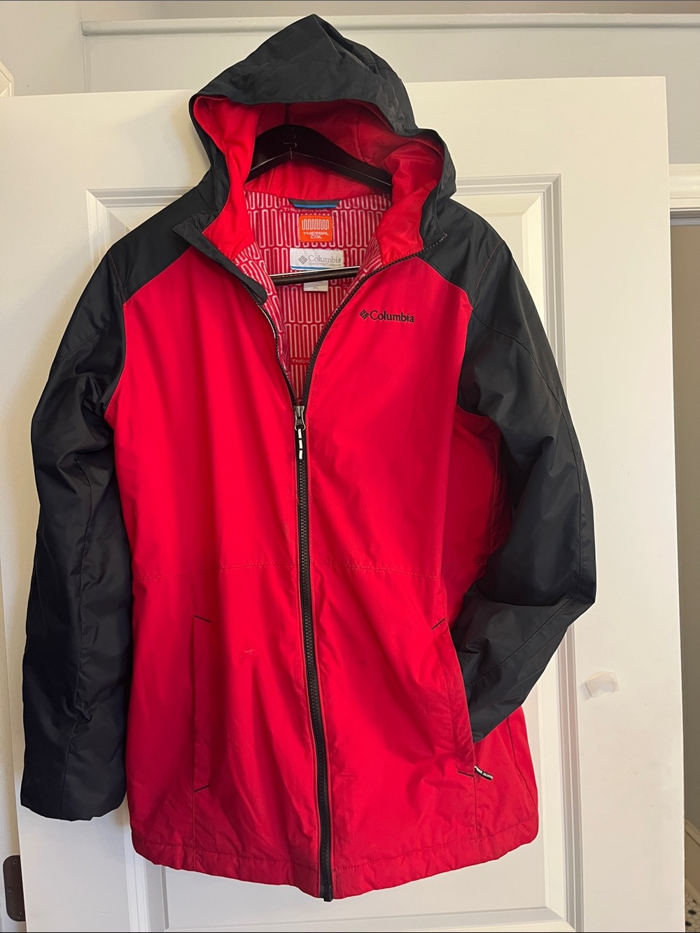 Columbia Kids Red and Black Hooded Rain/winter Jacket size XL